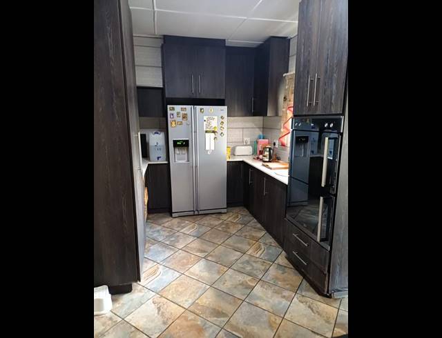 3 BEDROOM HOUSE FOR SALE IN COMET